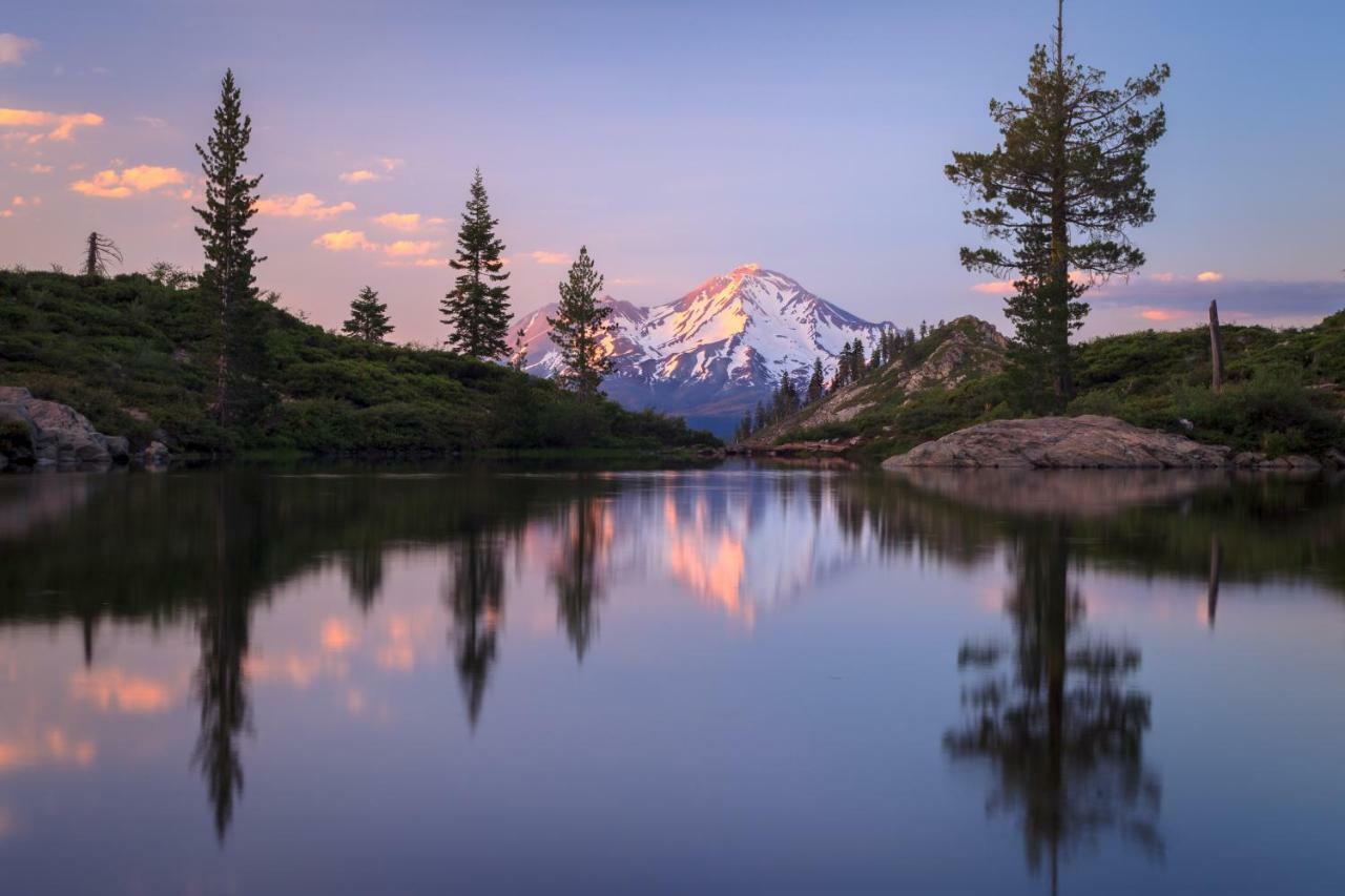 Inn At Mount Shasta Exterior foto